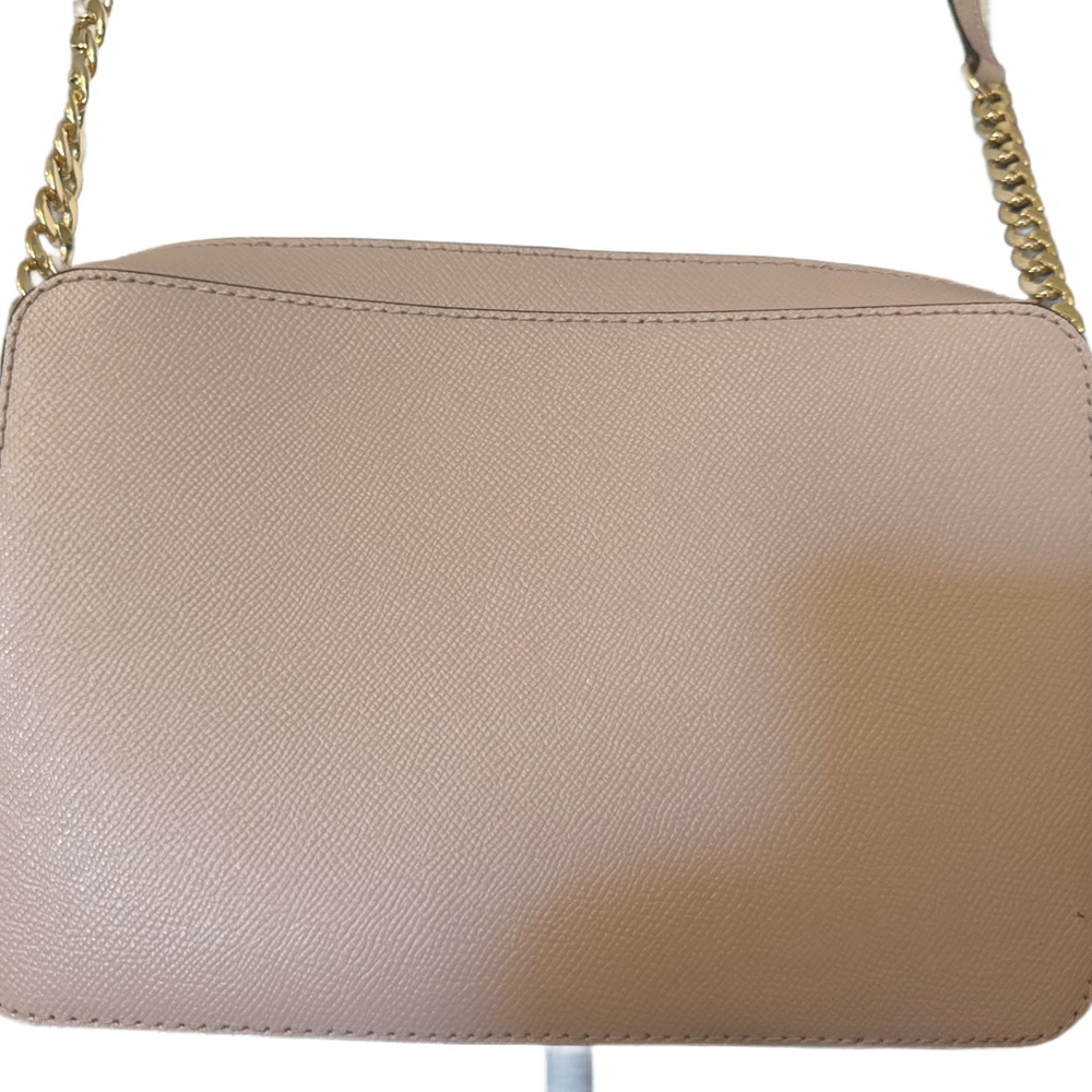 Michael Kors Jet Set Beige/Nude Crossbody Bag with Gold Accents - Picture 4 of 14